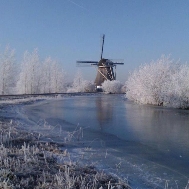Mondriaanmolen, A Real Windmill Close To Amsterdam Abcoude Exteriér fotografie